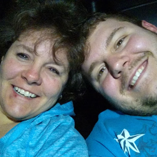 Christina Walls Photo 5