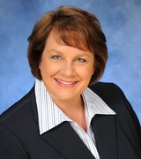 Suzanne Smith Photo 22