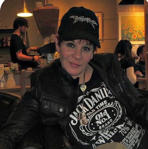 Anne Campbell Photo 26