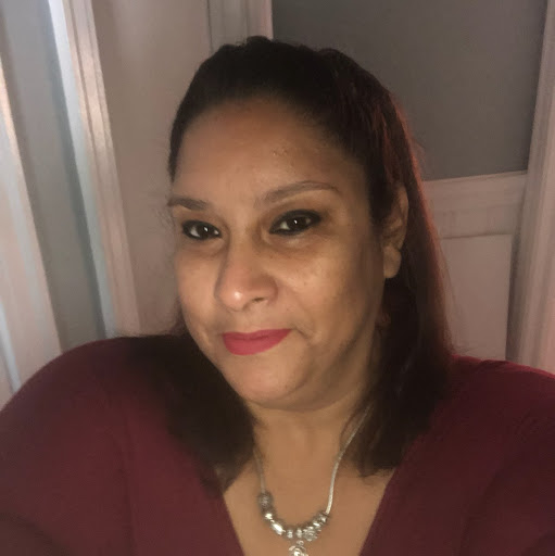 Ada Alvarez Photo 12