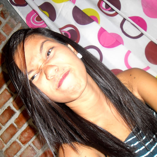 Ann Cruz Photo 34