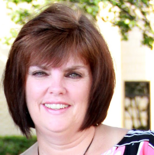 Michele Miller Photo 14