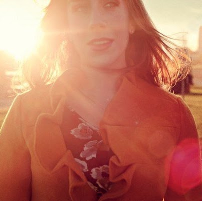Elizabeth Scott Photo 33