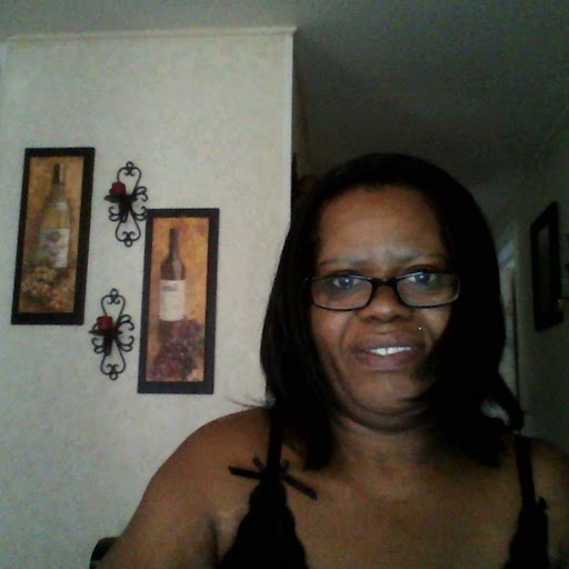 Sandra Thomas Photo 21