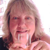 Michele Faulkner Photo 20