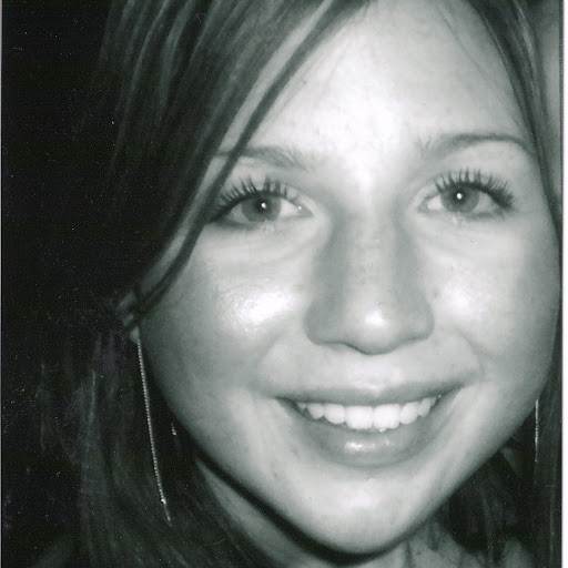 Erika Weber Photo 13