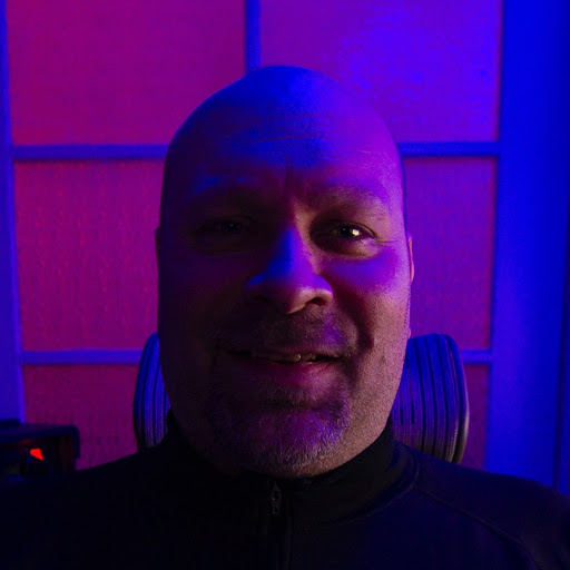 Jeffrey Gold Photo 20