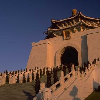 Charles Reed Photo 33