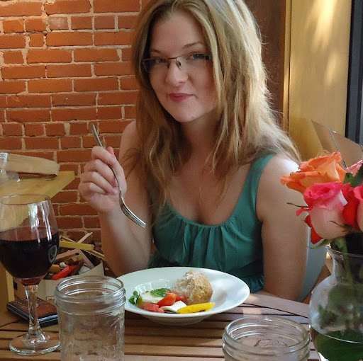 Anna Downing Photo 23