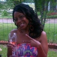 Laura Mccullough Photo 26