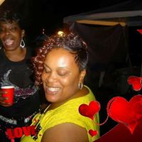 Stephanie Gates Photo 10