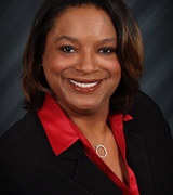 Stephanie Edwards Photo 14