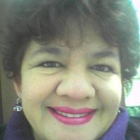 Julia Gallegos Photo 27