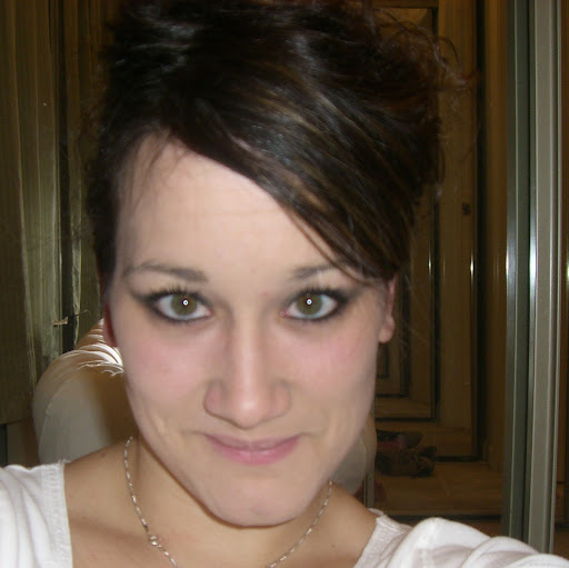 Allison Stevens Photo 8