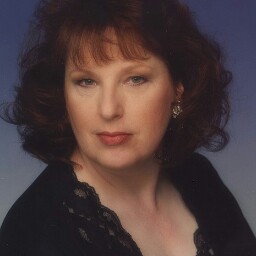 Debbie Mayfield Photo 27