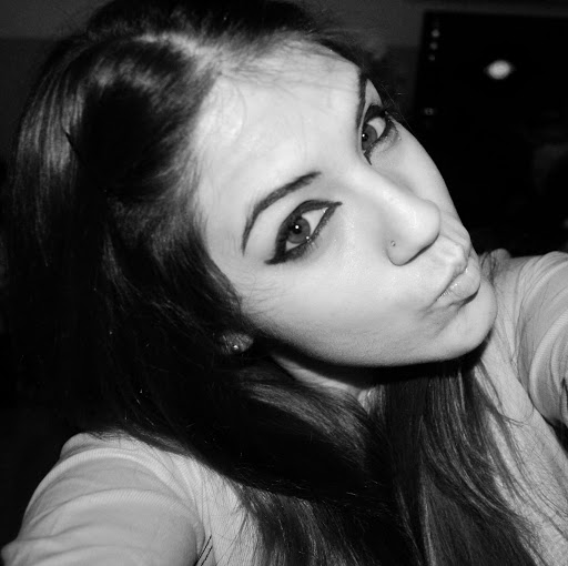 Laura Padron Photo 25