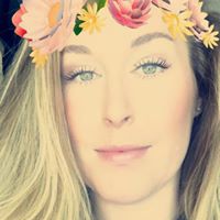 Jamie Brewer Photo 42