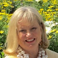 Paula Ferris Photo 25