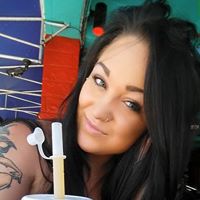 Sarah Paige Photo 37