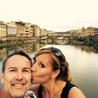 Stephanie Field Photo 21