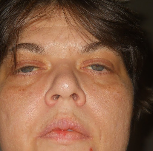 Angela Cochran Photo 25