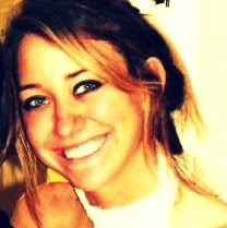 Kristen Kitchens Photo 12