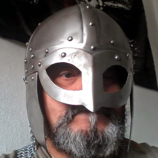 Marc Wagner Photo 34