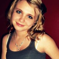 Cristal Moore Photo 9