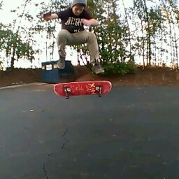 Derrick Daniels Photo 33