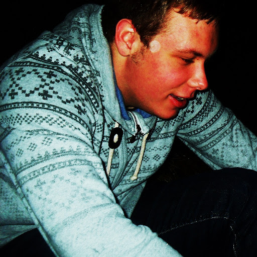 Danny Simms Photo 5