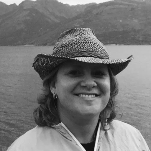 Laurie Rhodes Photo 6