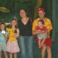 Christina Strong Photo 32