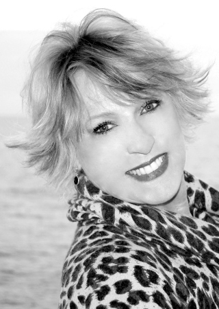 Connie Morris Photo 32