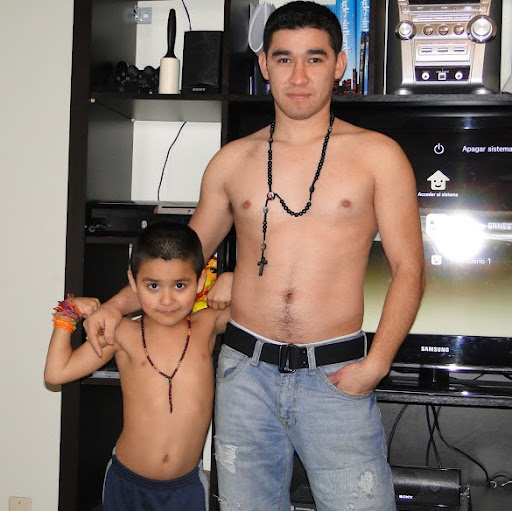Ernest Cortez Photo 9