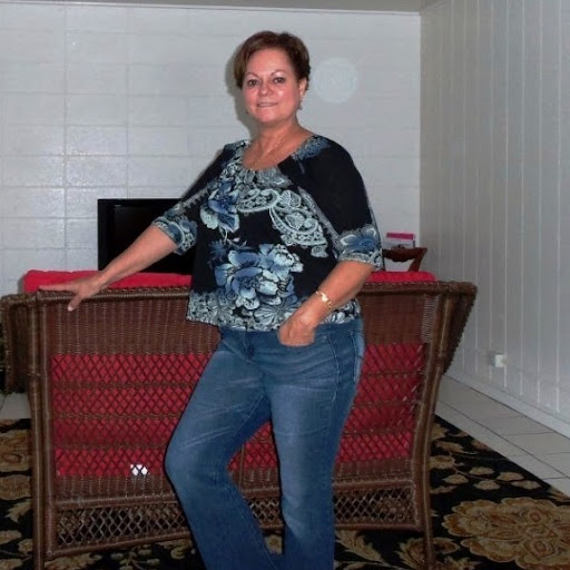Kathleen Hart Photo 39