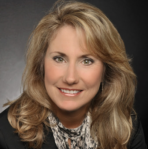Leslie Taylor Photo 42
