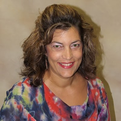 Julie Schmitz Photo 8