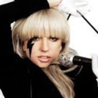 Stephanie Massey Photo 22