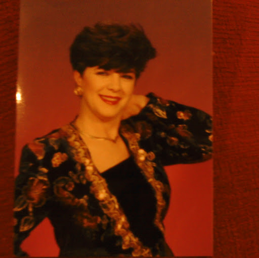 Cynthia Pierce Photo 17