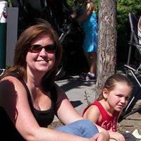 Suzanne Gonzalez Photo 22