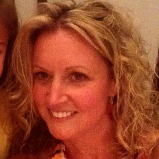 Julie Ritter Photo 19