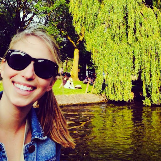 Julie Clifford Photo 21