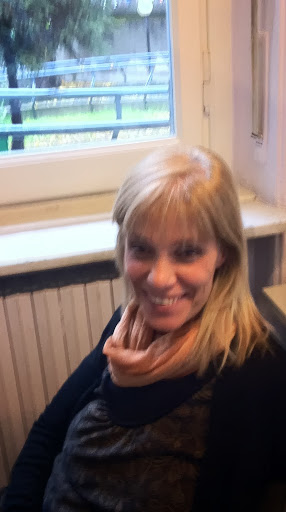 Angela Leoni Photo 9