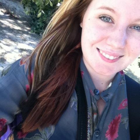 Darla Andrews Photo 17