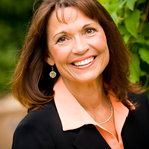 Susan Elliott Photo 51