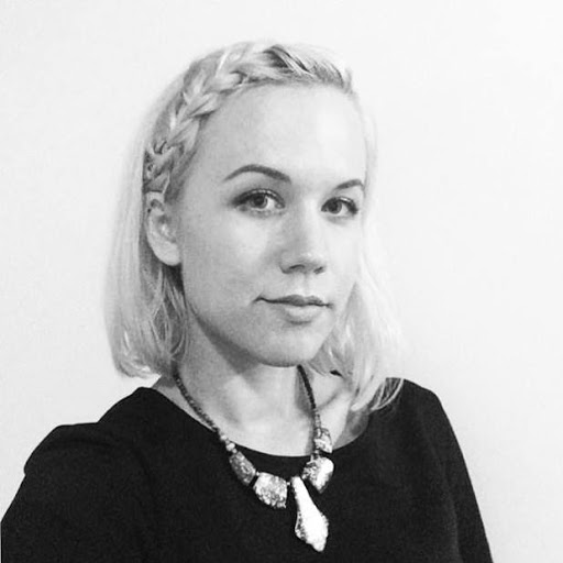 Kirsten Ingram Photo 5