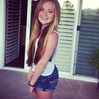 Sarah Curtis Photo 30