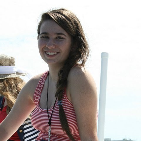 Rachel Cash Photo 15