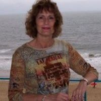 Debi Robertson Photo 11