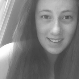 Stephanie Mackin Photo 6